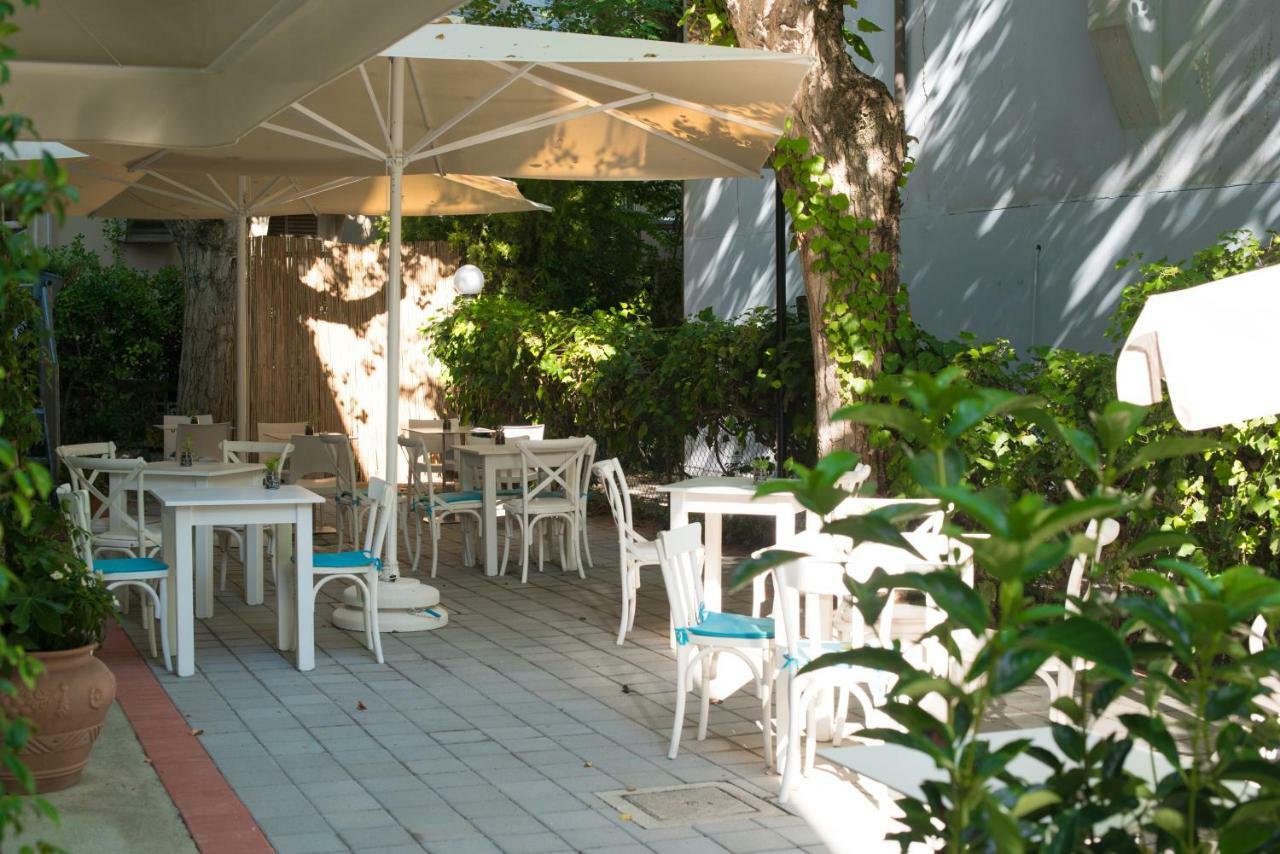Vienna Hotel 3*